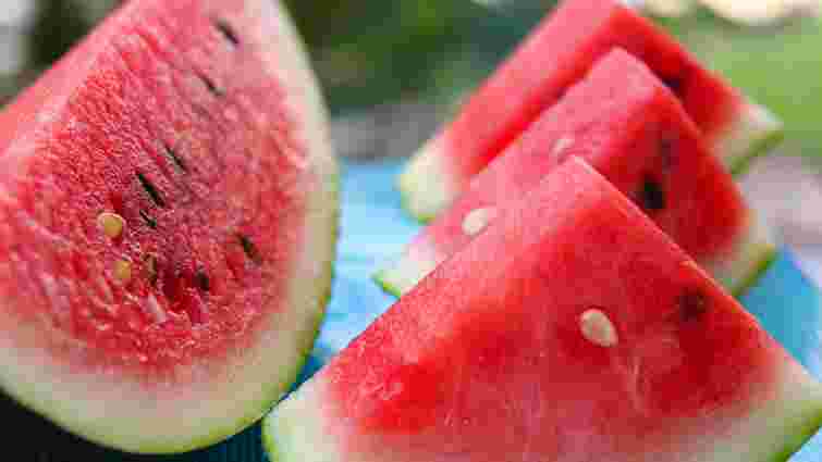 Діяти треба швидко: як продовжити термін зберігання кавуна