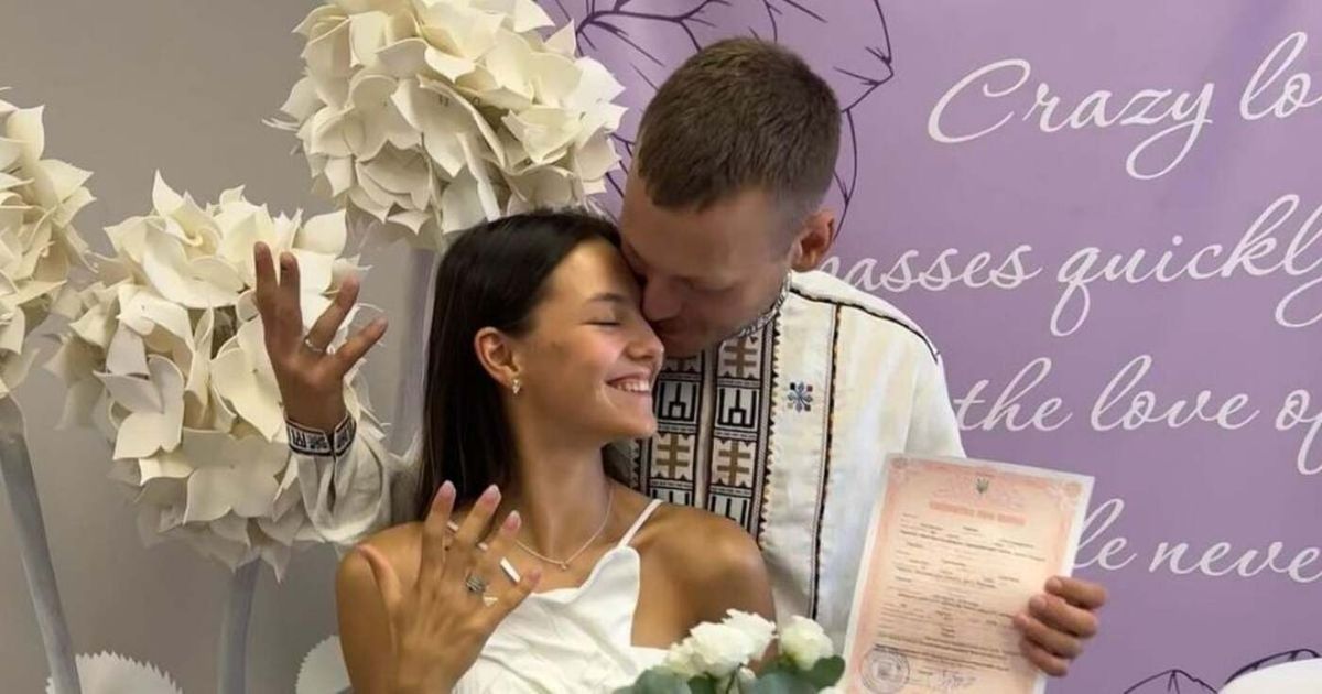 Дружина звинуваченого в домаганнях актора Костянтина Темляка відреагувала на скандал