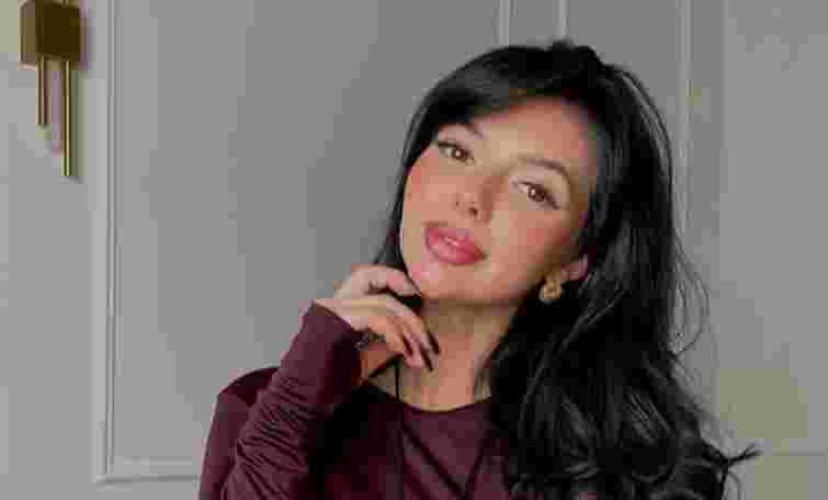 В Ужгороді секретарка суду отримала в подарунок від хрещених батьків 6 млн грн