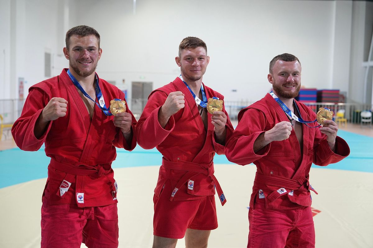 Троє українських самбістів побили росіян і вибороли золото на Всесвітніх іграх