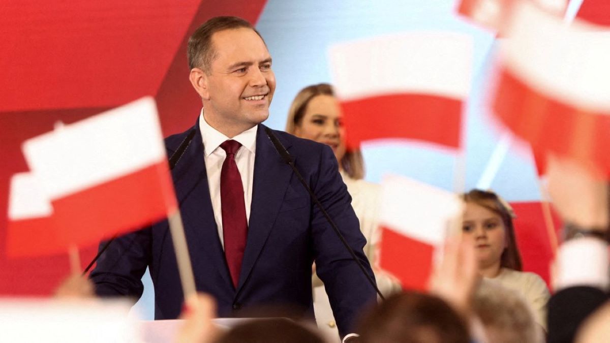 Навроцький закликав ввести кримінальну відповідальність за демонстрацію символіки ОУН-УПА