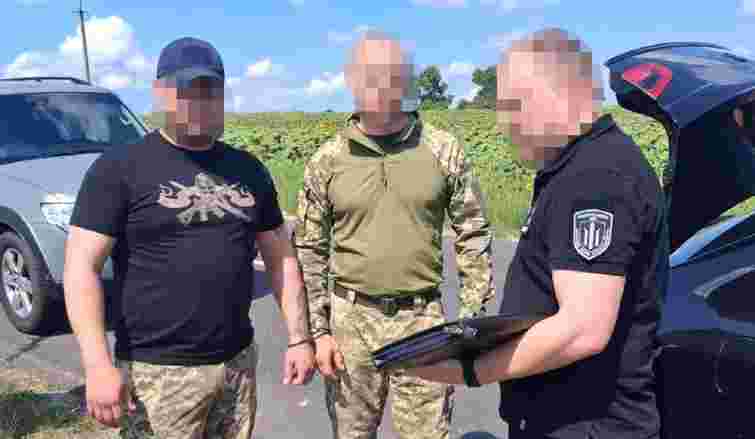 На Чернігівщині викрили військового на допомозі мобілізованому вчинити дезертирство 