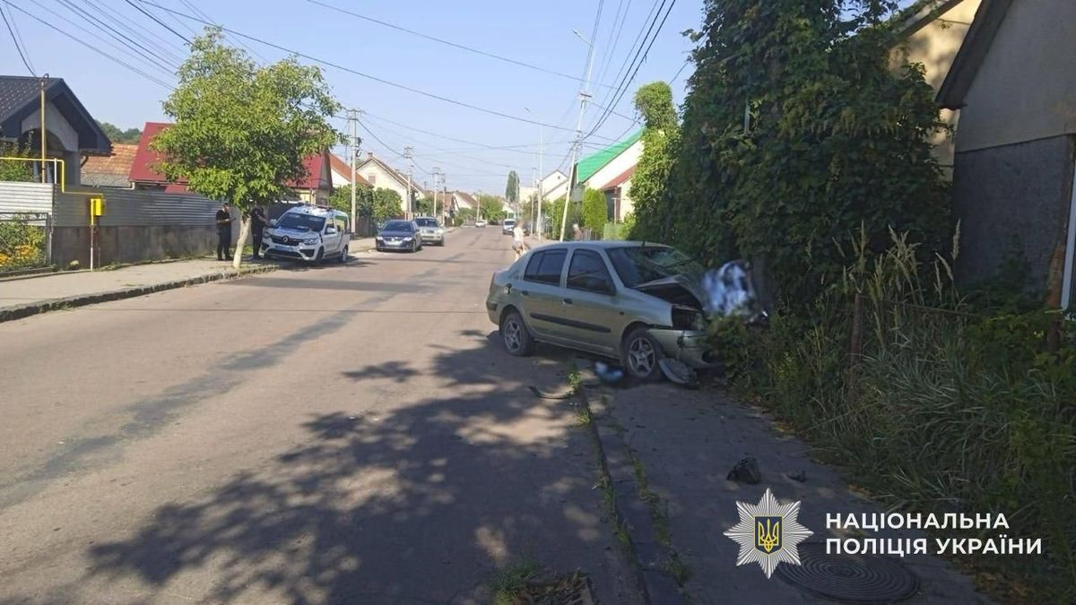 На Закарпатті водій Renault на смерть збив велосипедистку