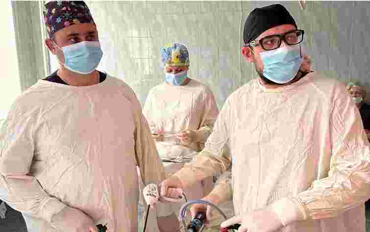 У Рівному успішно прооперували жінку з паразитарним ураженням печінки