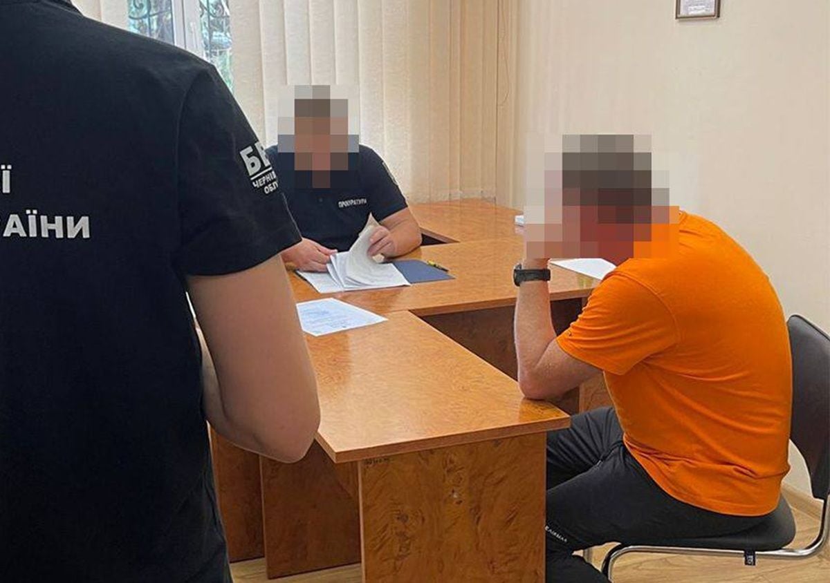 Керівник «Міськсвітла» в Чернівцях розтратив понад 2 млн грн на світильники