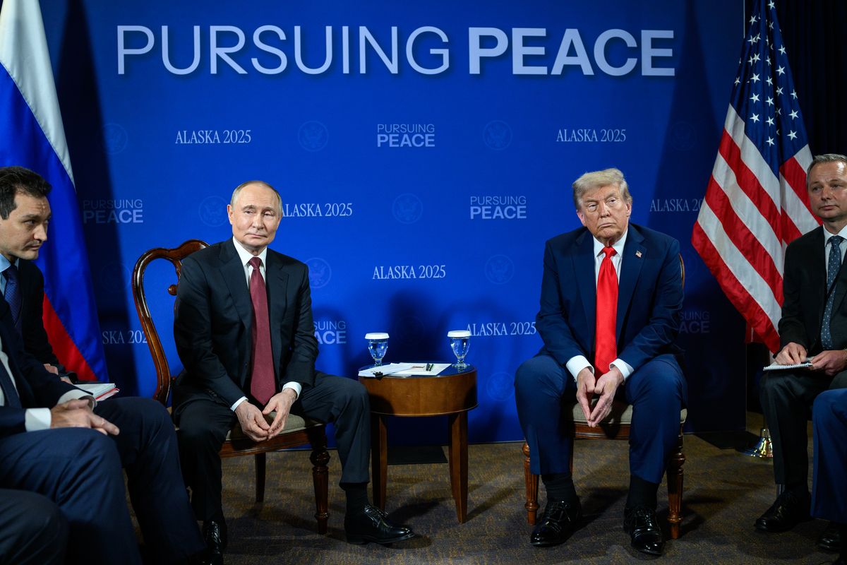 Трамп після зустрічі з Путіним поклав відповідальність за укладення миру на Зеленського 