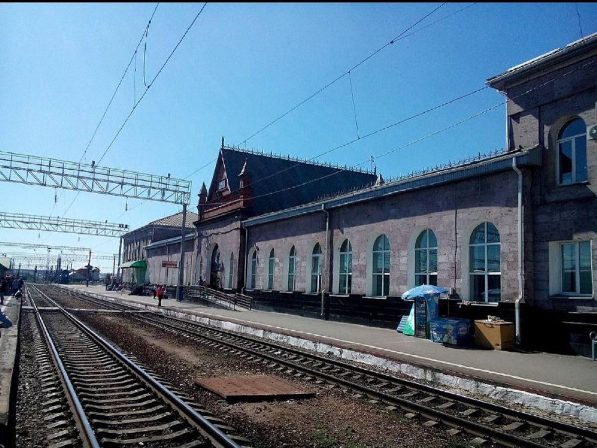 Уночі дрони атакували залізничну станцію у Воронезькій області
