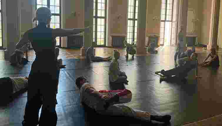 Тиждень, що став виставою: прем’єра Stand or Fall у Львові