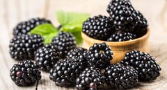 Їжте щодня: чим і кому корисні овочі та фрукти фіолетового і рожевого кольорів