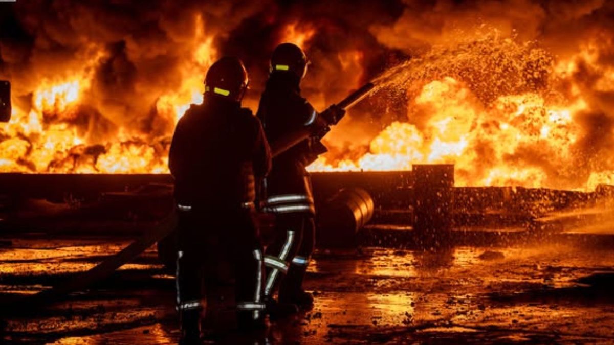 Росіяни завдали удару по азербайджанській нафтобазі SOCAR на Одещині