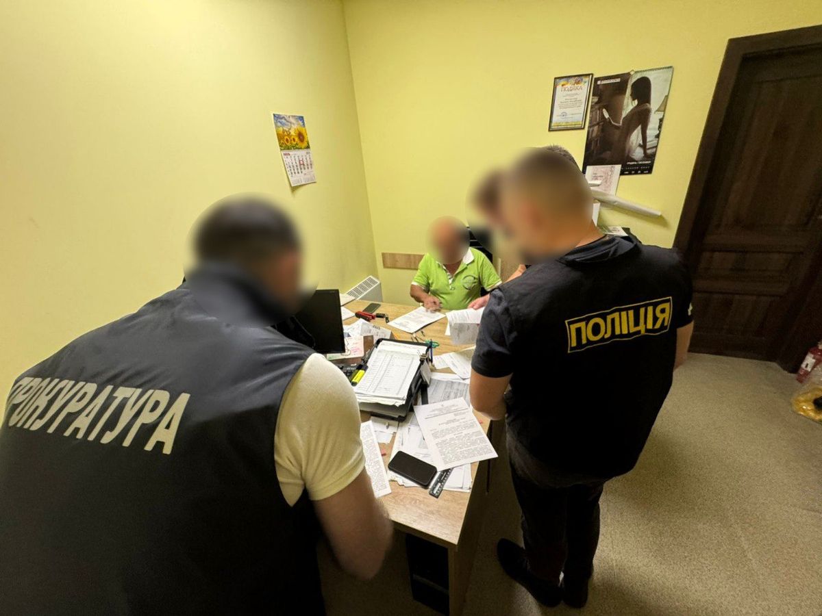 Директора комунального підприємства на Рівненщині підозрюють у розкраданні 1,3 млн грн
