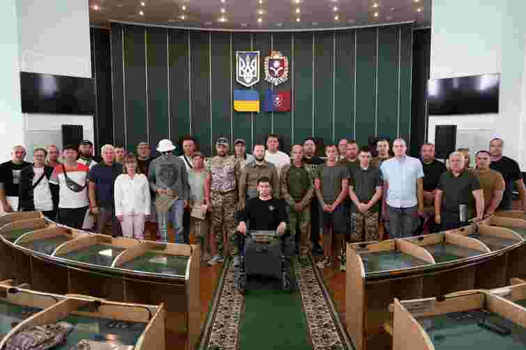 У Хмельницькому 52 сімʼям військових видали сертифікати на житло