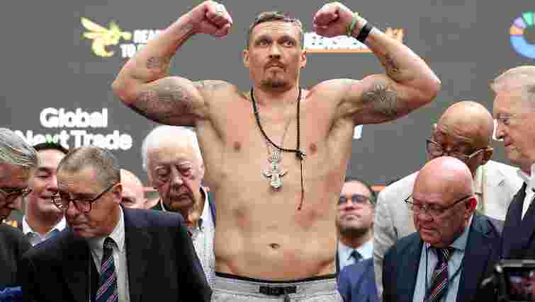 Усик дізнався вердикт від WBO щодо відтермінування бою з Паркером
