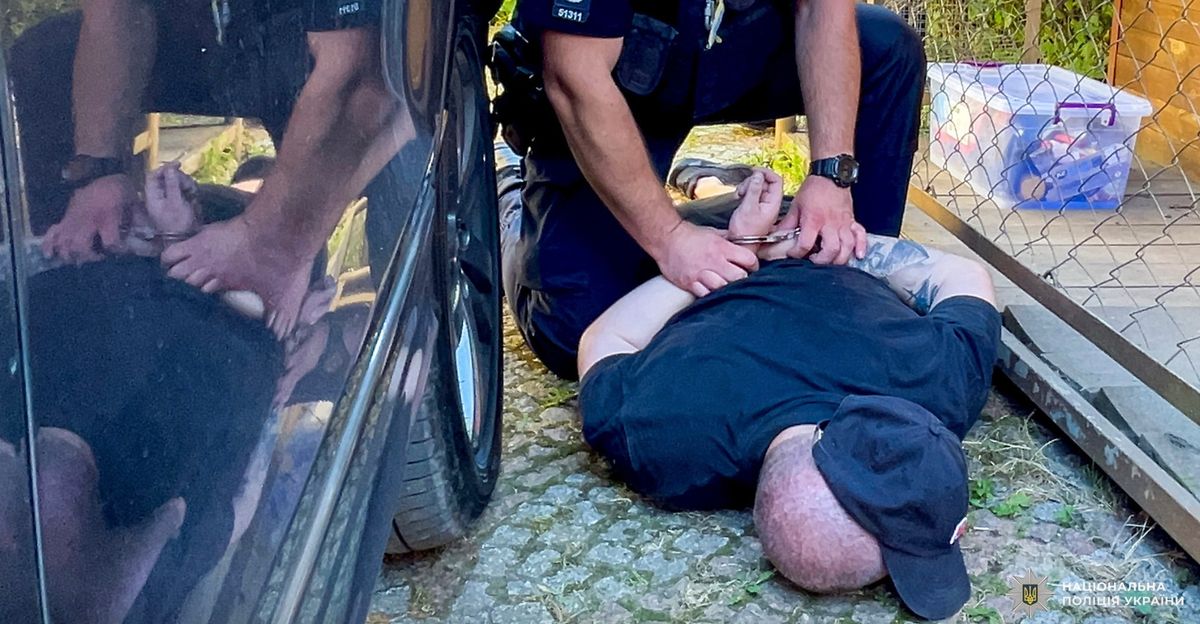 У Рівному затримали чоловіка, який обікрав чотири квартири на 1,5 млн грн