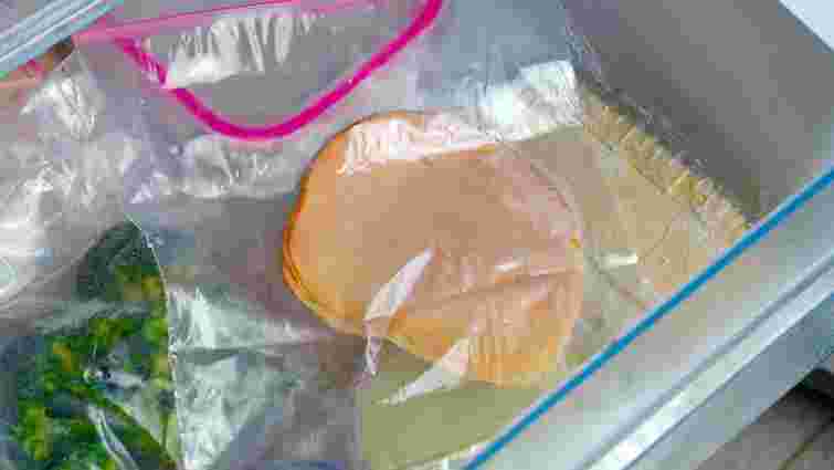 Існують свої правила: чи можна заморожувати м'ясну нарізку
