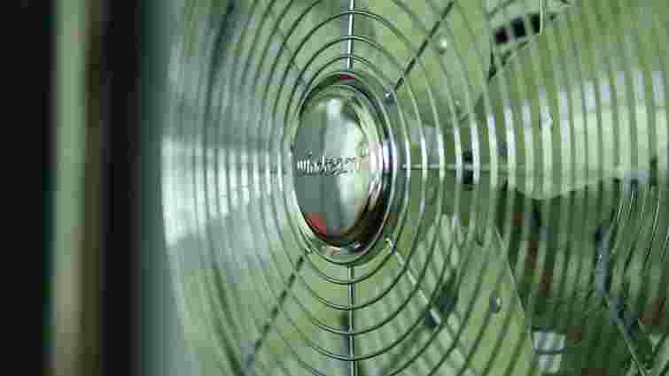 Пил і бруд знизять його ефективність: як швидко почистити вентилятор