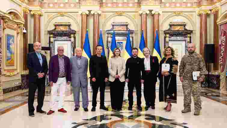 Зеленський вручив відзнаку «Національна легенда України» Вакарчуку, Магучіх та команді СБУ