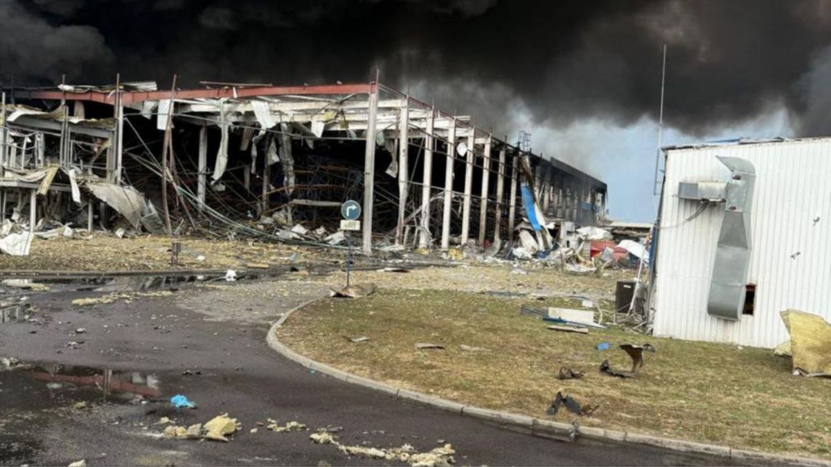 Пожежу через російську атаку на американський завод в Мукачеві гасили дві доби
