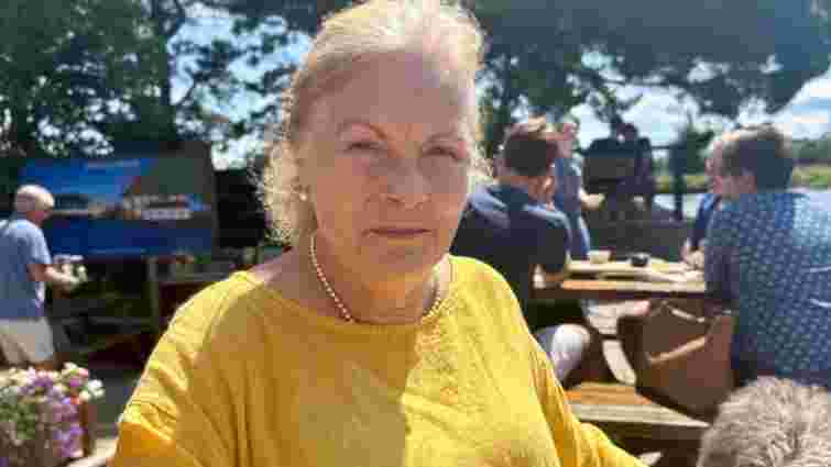 На Донеччині російський дрон вбив 69-річну волонтерку з Великої Британії