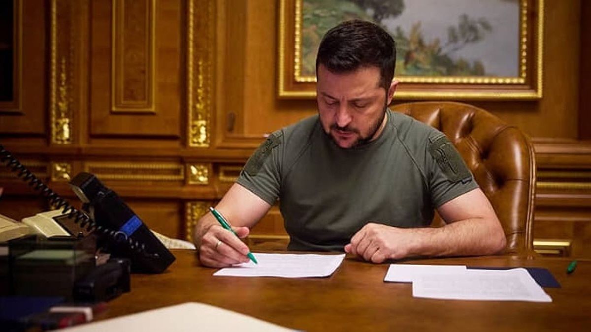 Зеленський ввів санкції проти родичів Путіна та кремлівських бізнесменів

