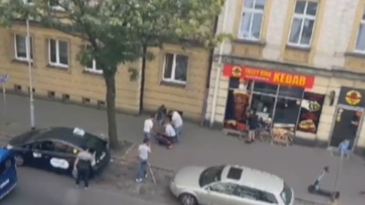 У польському місті Хожув безпритульний на вулиці зарізав українця