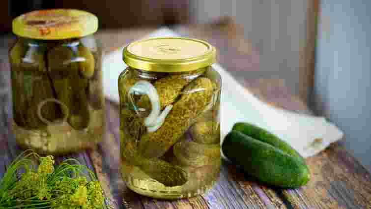 Хрусткі малосольні огірки. Рецепт дня