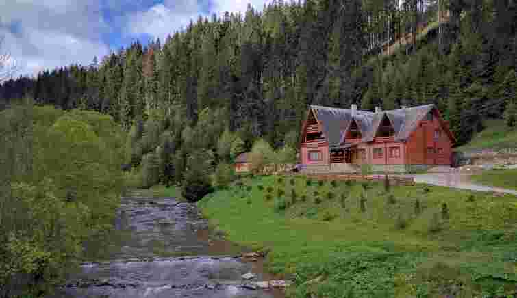 Родина івано-франківського забудовника планує звести великий готель поблизу Славського