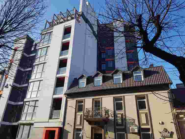 Суд зобов’язав знести семиповерховий будинок в історичному ареалі Львова