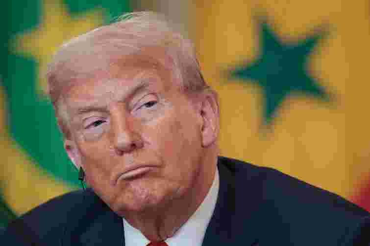 Трамп назвав нісенітницею заяву Росії про нібито нелегітимність Зеленського