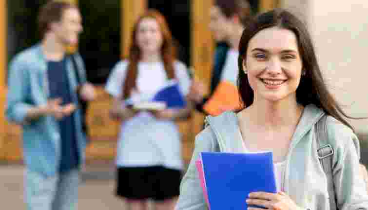 В Україні продовжать вступну кампанію до профтехів