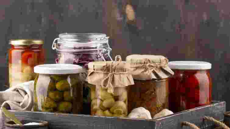 Від груш до баклажанів: що можна законсервувати у серпні та вересні