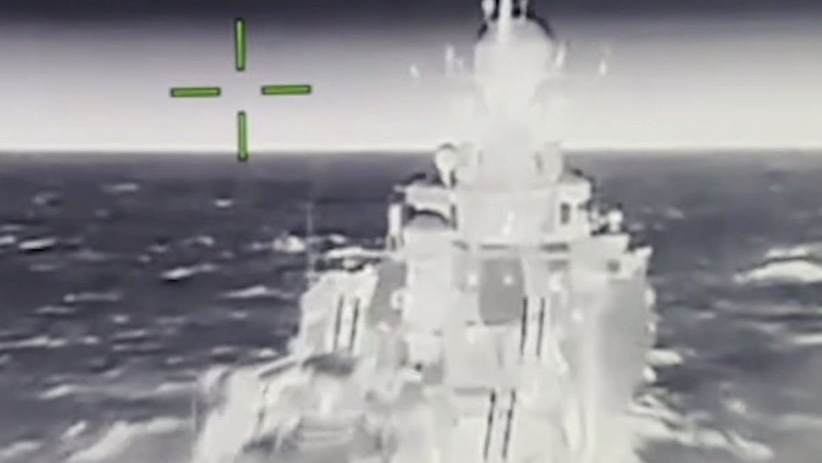 Розвідники уразили в Азовському морі носія крилатих ракет «Калібр»
