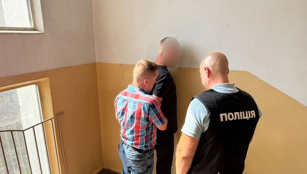 Хірурга Тернопільської обласної лікарні вдруге за місяць зловили на хабарі