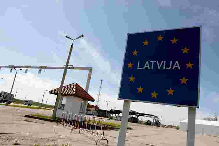 Латвія запровадить нові правила в'їзду для іноземців