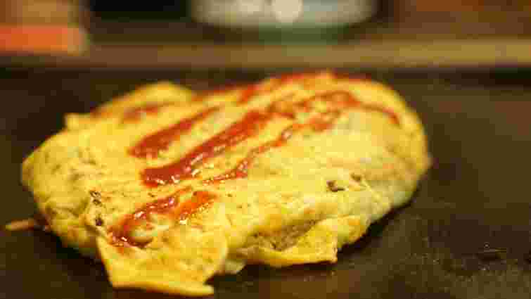 Чому омлет виходить схожим на гуму: поширені помилки, які ви допускаєте