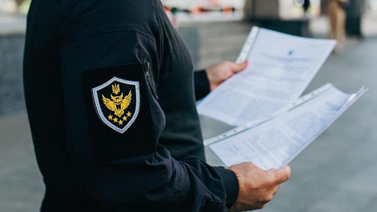 АРМА виявило елітне майно підозрюваних у нелегальному переправленні іноземців за кордон