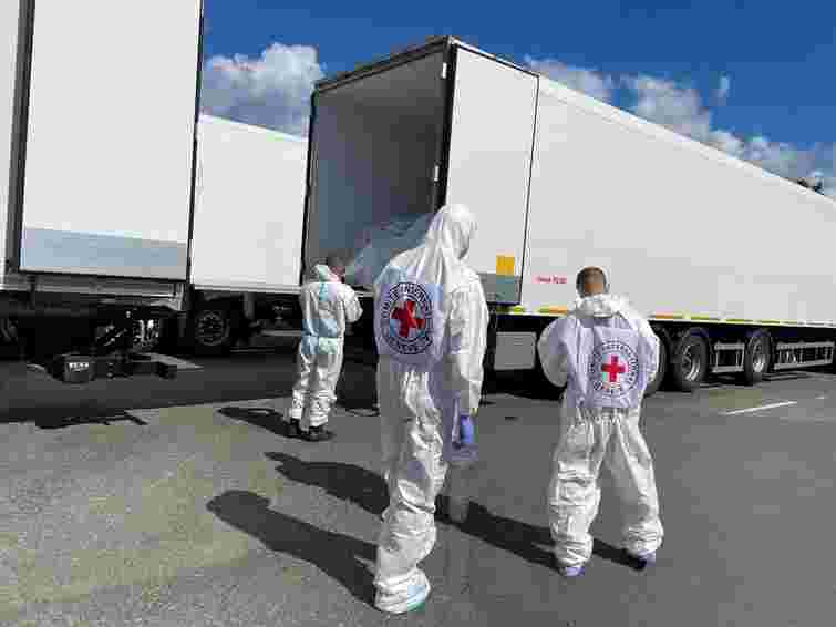 Судмедексперти виявили ознаки отруєння на репатрійованих тілах українських військових 