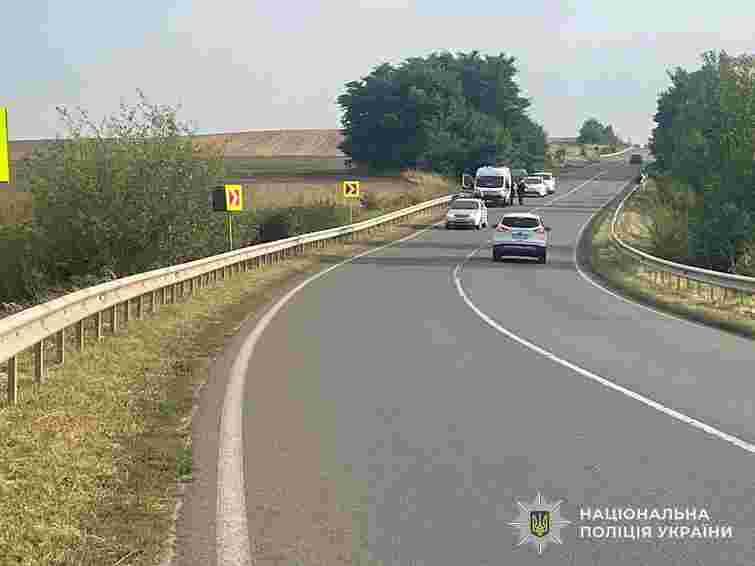 У Шептицькому районі 37-річний мотоцикліст врізався у відбійник і загинув 