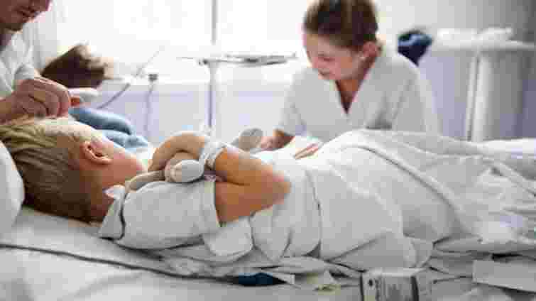 До інфекційної лікарні Львова з ускладненнями ковіду госпіталізували 114 пацієнтів