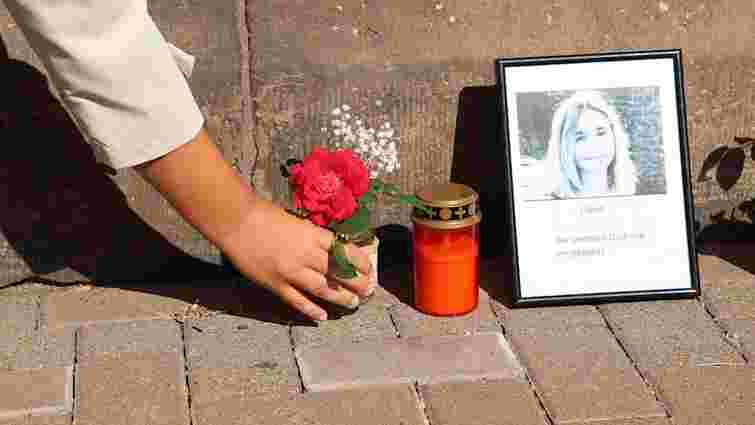 У Німеччині штовхнули під потяг 16-річну біженку з України