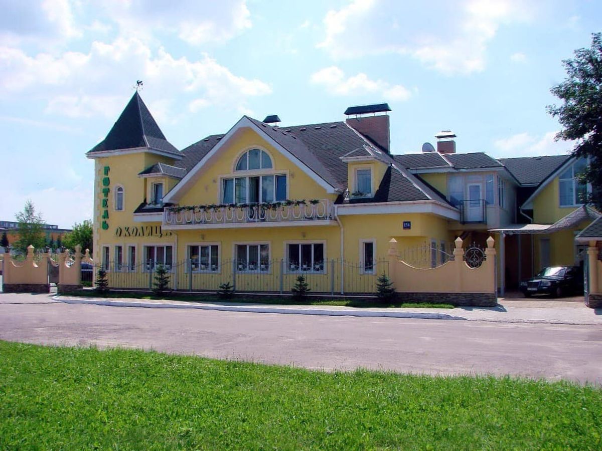 Луцький готель потрапив у скандал через відмову у поселенні двом військовим