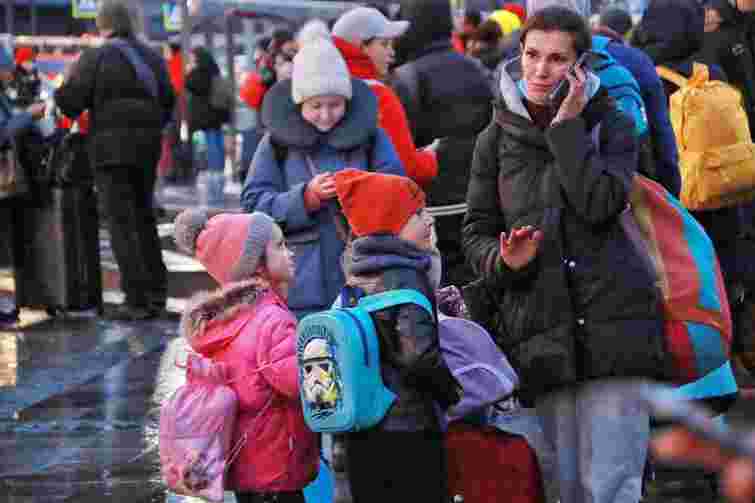 Німецькі дослідники назвали критерії, за якими українські біженці обирають країну проживання