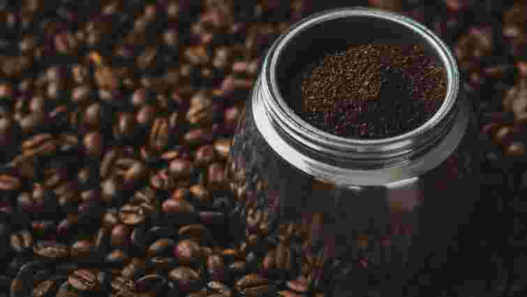 Місяцями не вивітрюватиметься: як правильно зберігати каву