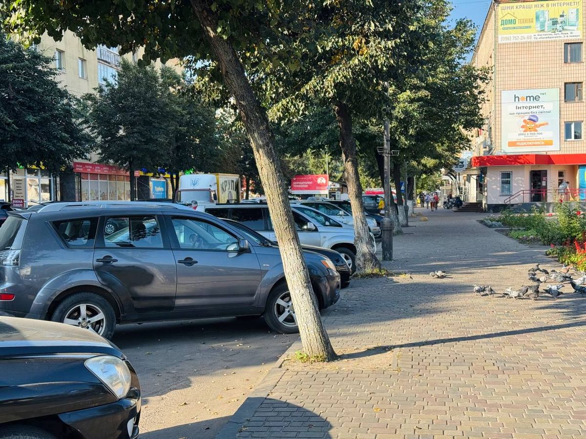 У Костополі реорганізують рух у центрі міста та облаштують 200 паркомісць
