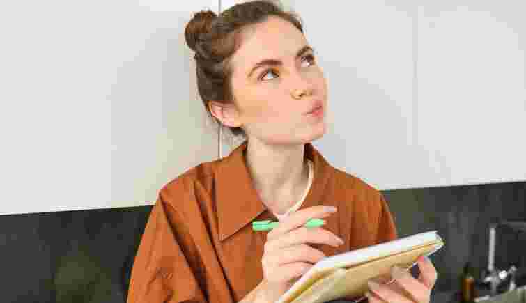 «Принаймі» чи «принаймні»: як писати без помилки та чи потрібно виділяти комами