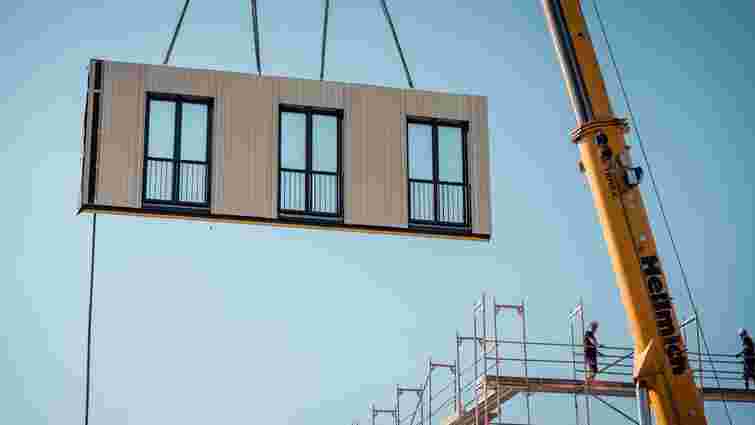 У Німеччині через брак житла повертаються до будівництва «панельок»