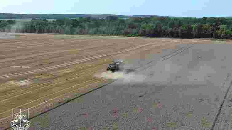 Ексначальника Держгеокадастру Хмельниччини підозрюють у черговій махінації на 3,6 млн грн Ексначальника Держгеокадастру Хмельниччини підозрюють у черговій махінації на 3,6 млн грн