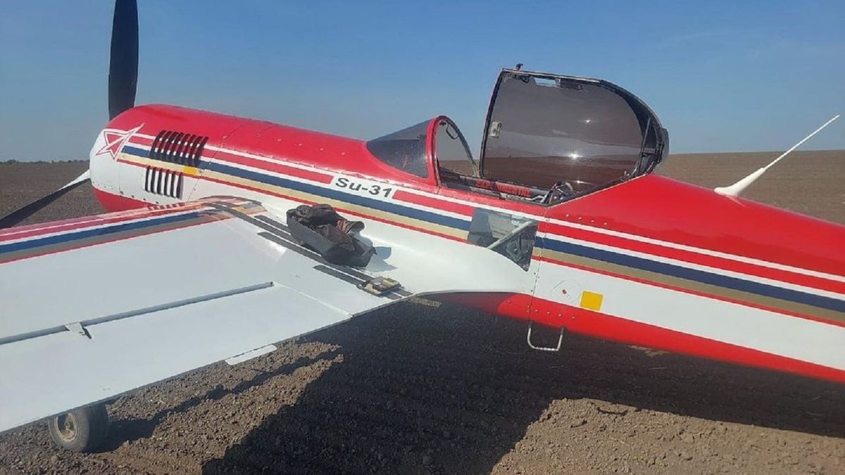 Австралійський пілот Су-31 здійснив аварійну посадку у Львівській області