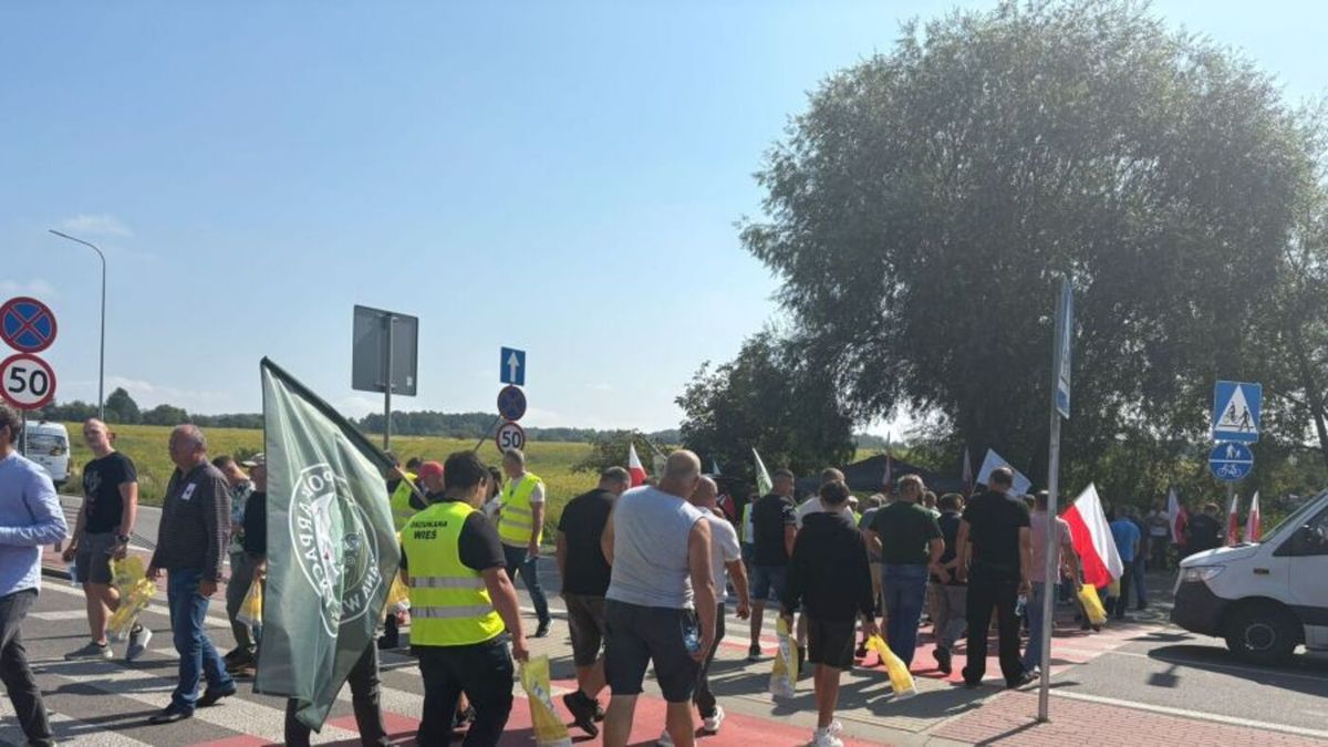 Польські фермери заблокували пункт пропуску на кордоні з Україною