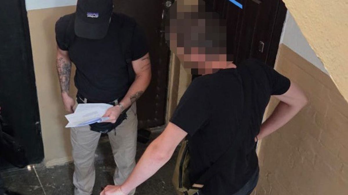 Екснардепа і київську забудовницю підозрюють в привласненні держземлі на 160 млн грн